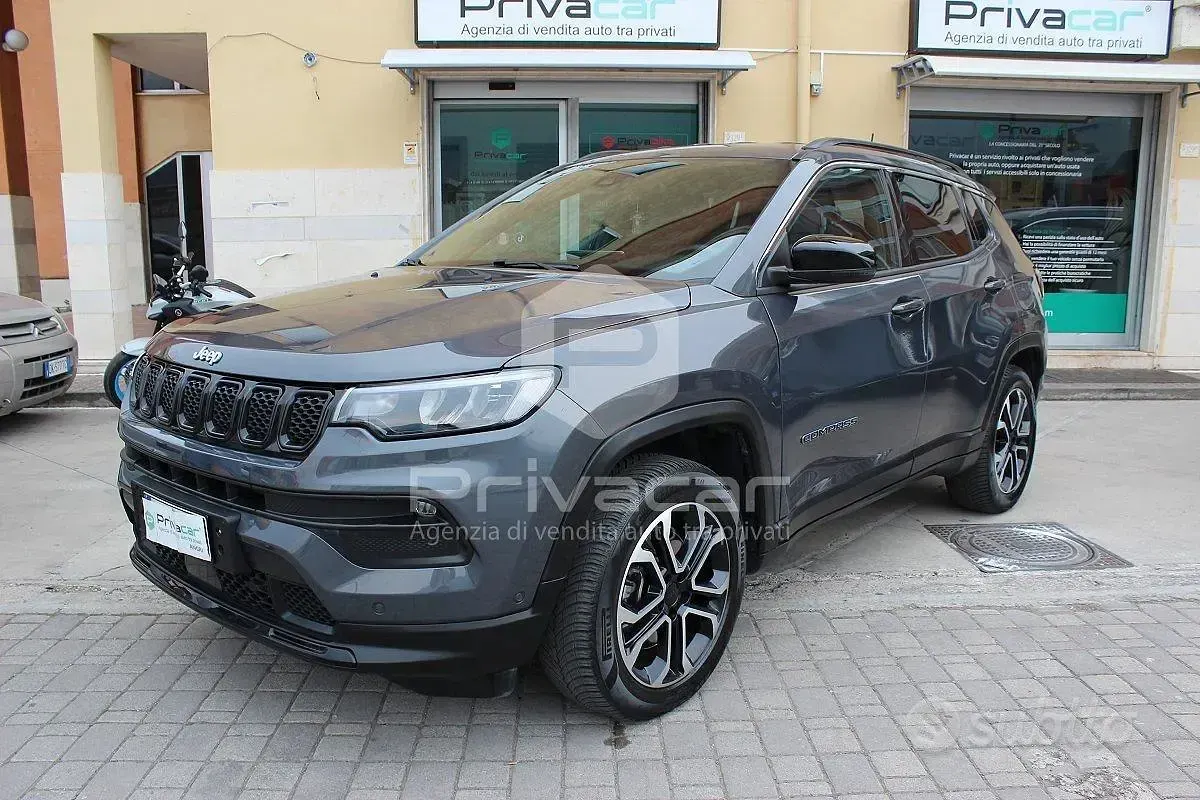 Usata Jeep Compass 131 CV (96 kW) 2022 Grigio SUV