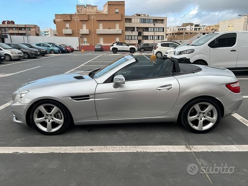 Usata Mercedes SLK200 184 CV (135 kW) 2011 Grigio Cabrio