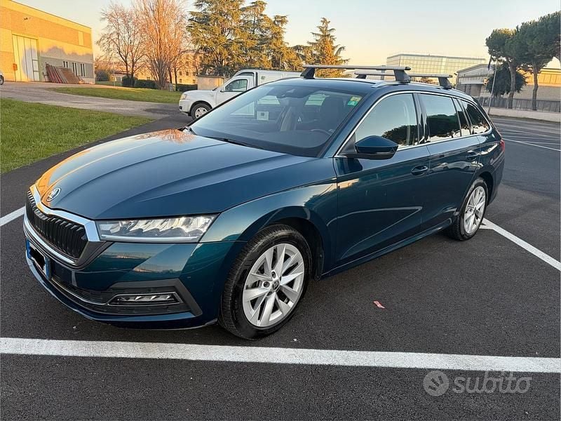 Usata Skoda Octavia 150 CV (110 kW) 2021 Verde Station wagon