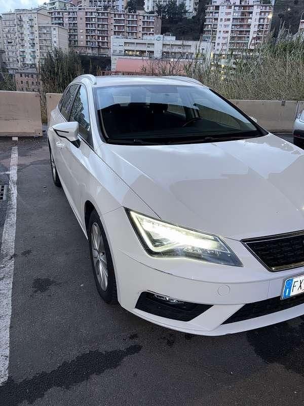 Usata Seat Leon ST Style 116 CV (85 kW) 2019 Bianco Station wagon