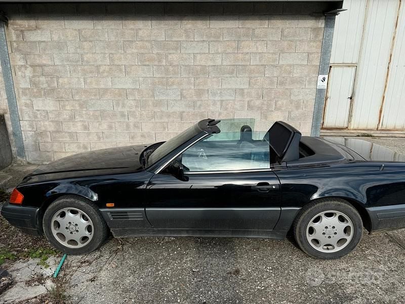 Nero Usata 1991 Mercedes SL300 Cabrio | 11.000 € - Immagine 1/4