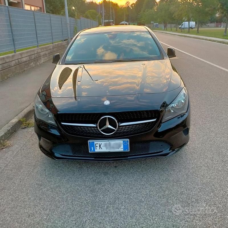 Usata Mercedes CLA220 2017 Nero Berlina