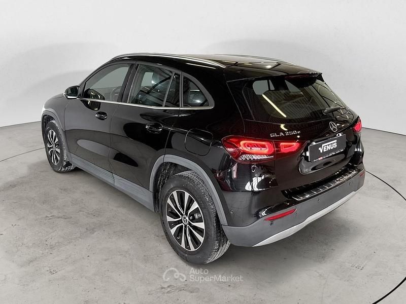 Usata Mercedes GLA250 Business 218 CV (160 kW) 2022 Nero SUV