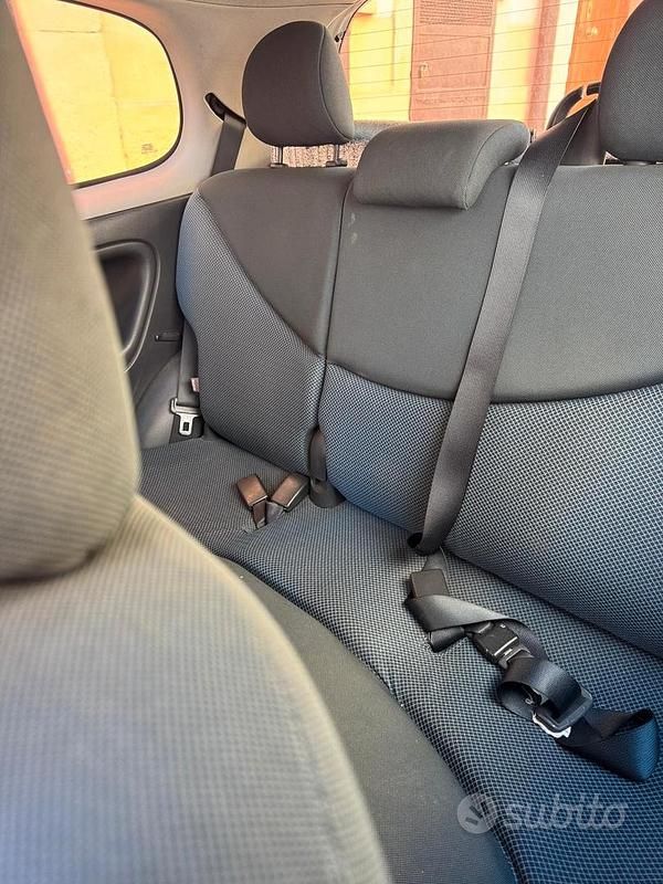 Usata Toyota Yaris 2005 Berlina