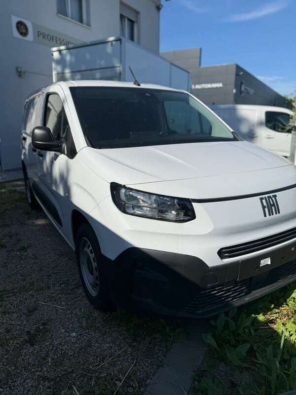 Nuova Fiat Doblò 101 CV (74 kW) 2025 Bianco Monovolume