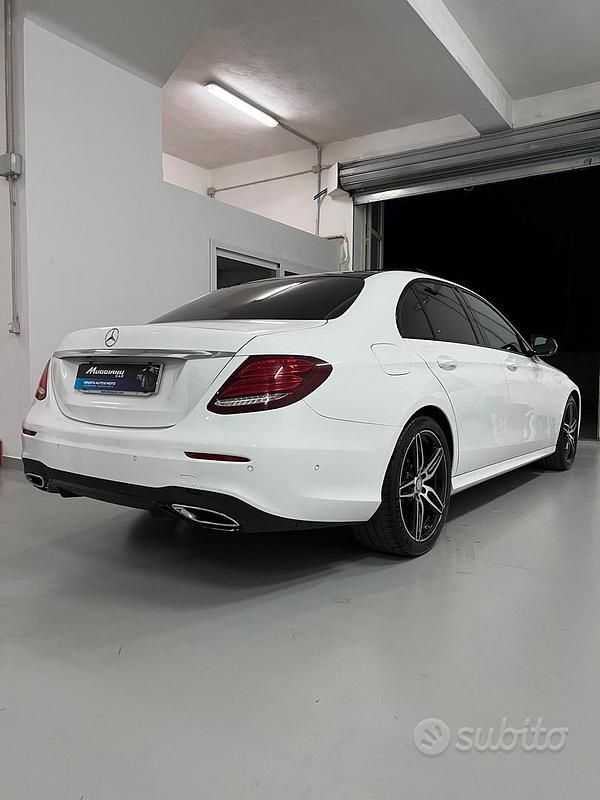 Usata Mercedes E350 Premium 258 CV (189 kW) 2017 Bianco Berlina