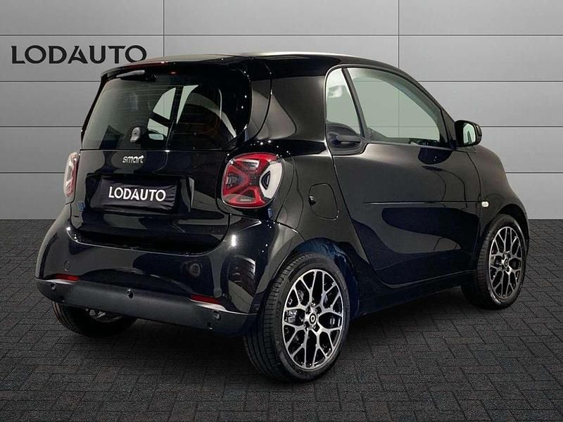 Usata Smart ForTwo Coupé Prime 41 kW (56 CV) 2022 Nero Utilitaria