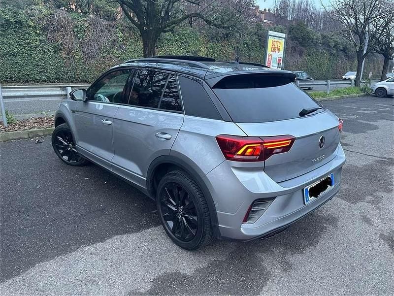 Usata VW T-Roc R-line 110 CV (80 kW) 2023 Argento SUV