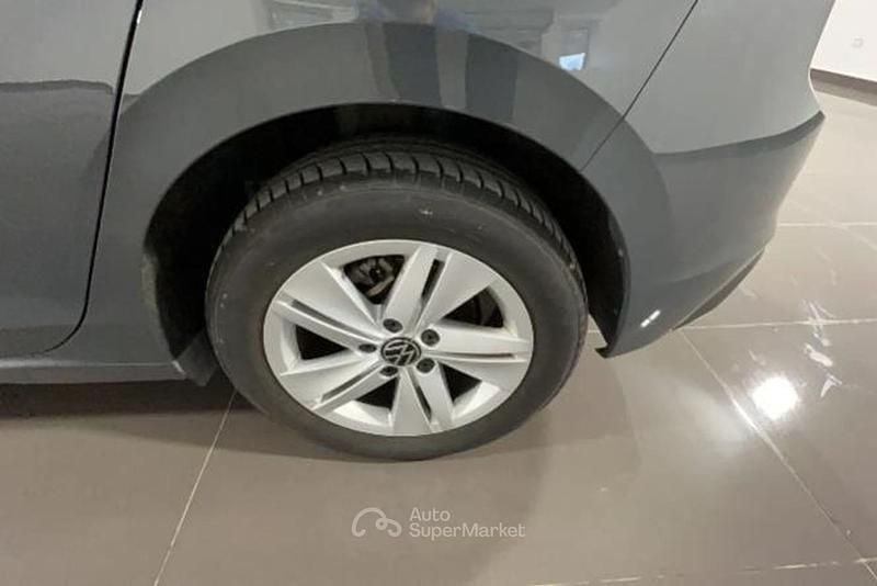 Usata VW Golf VIII Life 116 CV (85 kW) 2025 Gray Berlina