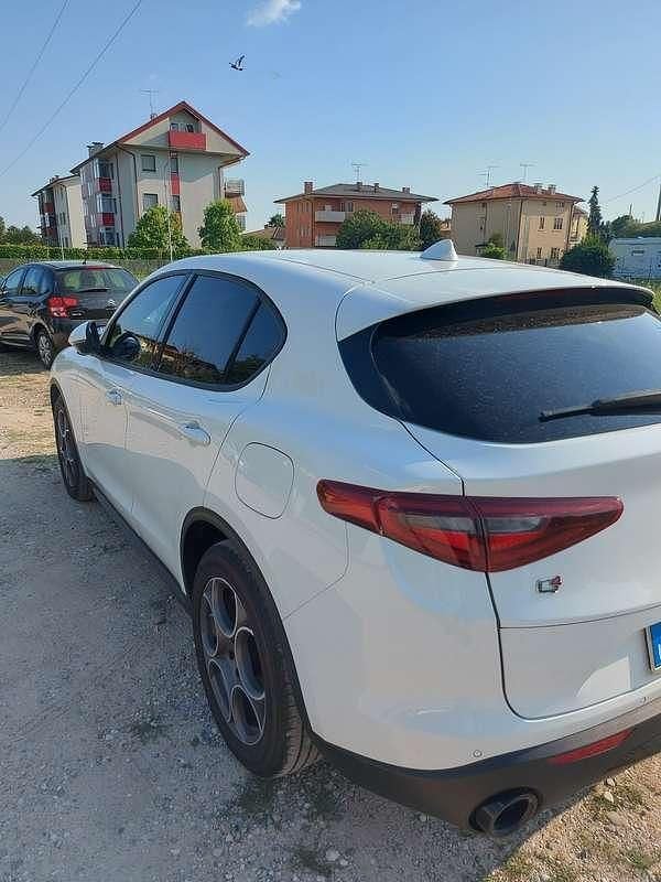 Usata Alfa Romeo Stelvio Sprint 190 CV (139 kW) 2022 SUV