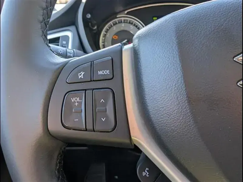 Usata Suzuki SX4 S-Cross 116 CV (85 kW) 2024 Blu scuro SUV