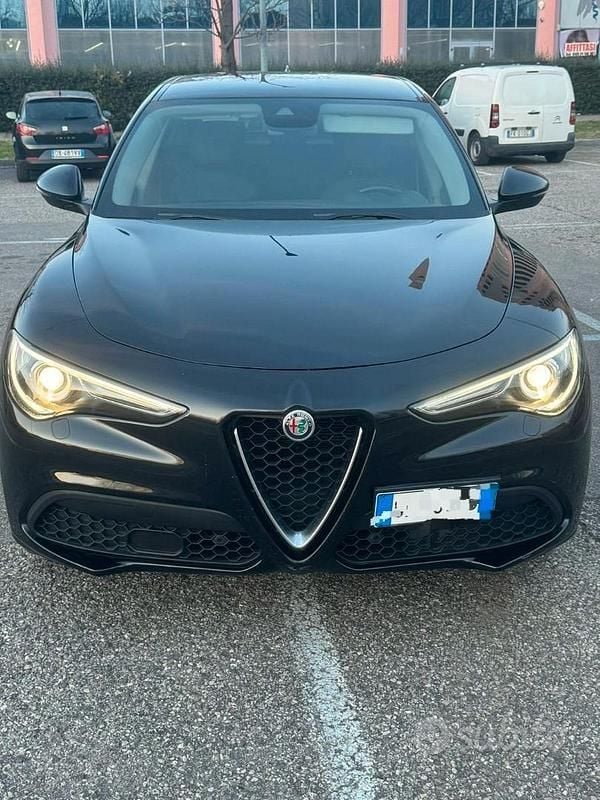 Usata Alfa Romeo Stelvio 190 CV (139 kW) 2021 Nero SUV