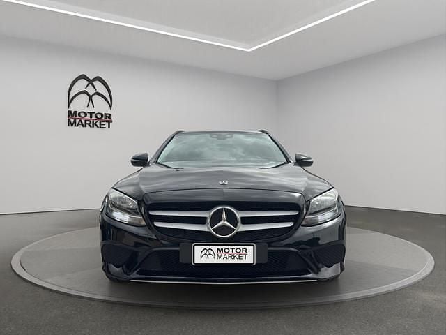 Usata Mercedes C200 160 CV (117 kW) 2020 Nero / black