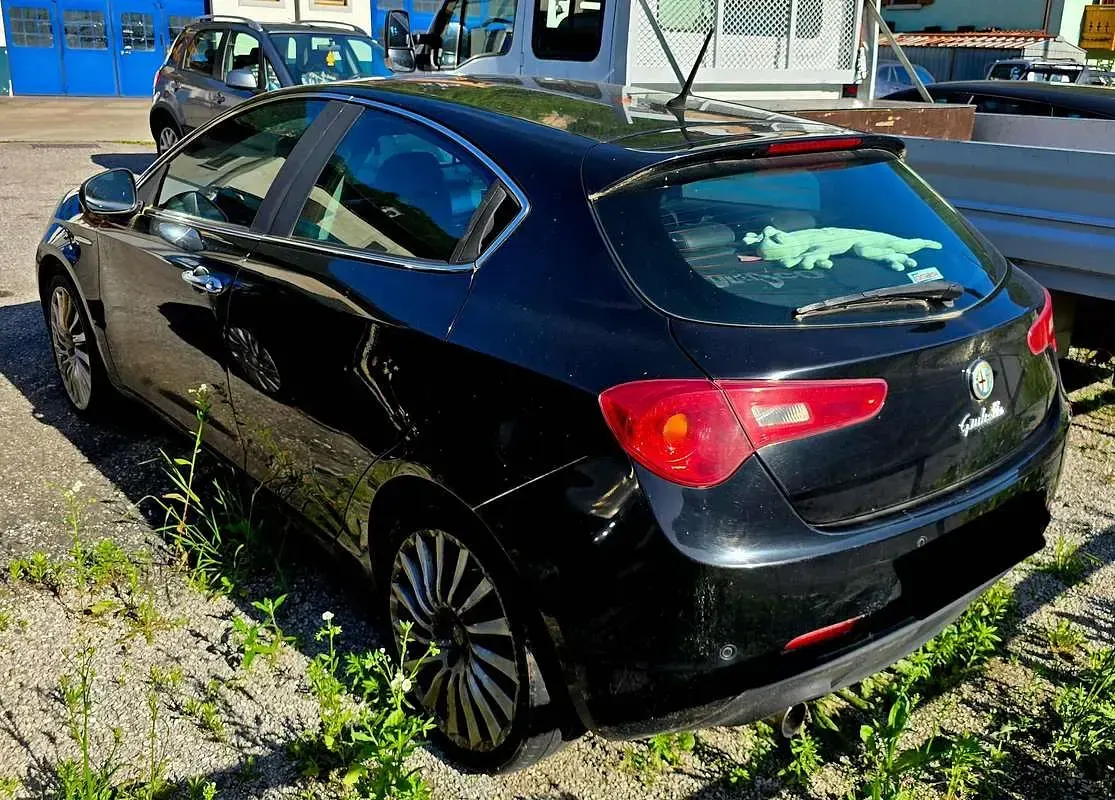 Usata Alfa Romeo Giulietta Distinctive 170 CV (125 kW) 2010 Nero Utilitaria