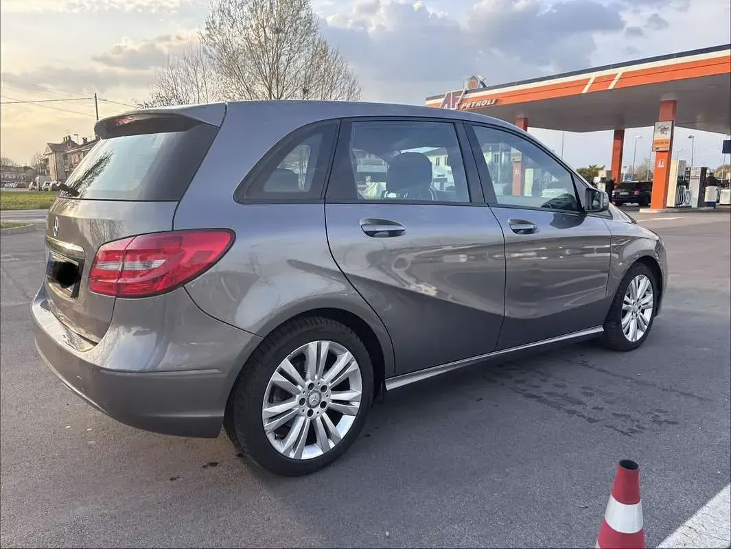 Usata Mercedes B180 Executive 116 CV (85 kW) 2012 Monovolume