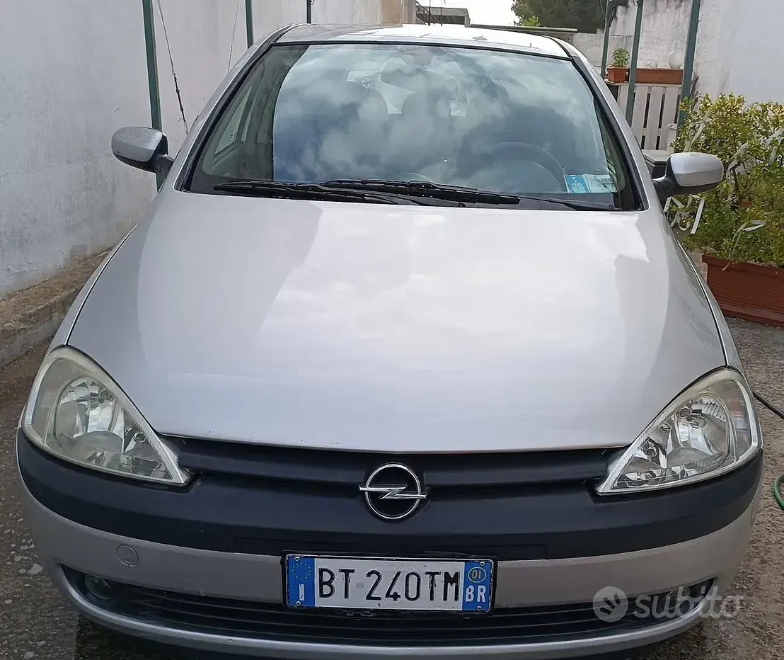 Usata Opel Corsa 75 CV (55 kW) 2001 Grigio Utilitaria