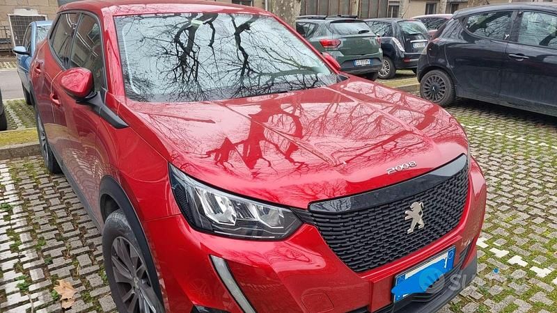 Usata Peugeot 2008 Active 110 CV (80 kW) 2020 Rosso SUV