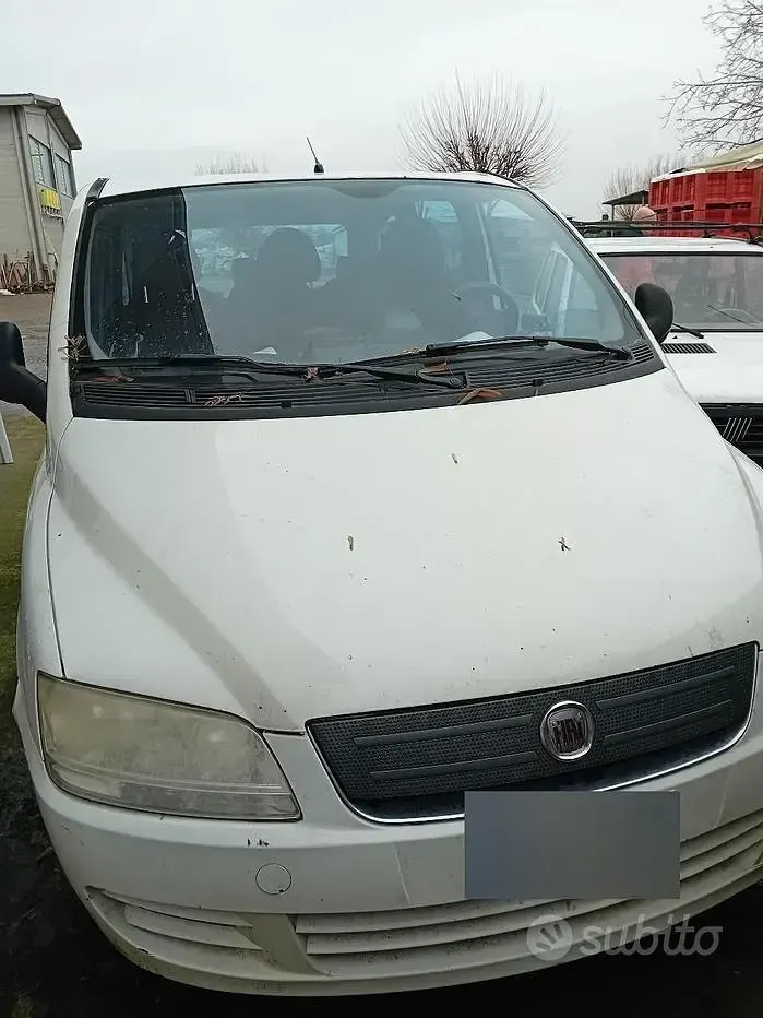 Usata Fiat Multipla 103 CV (75 kW) 2009 Bianco Monovolume