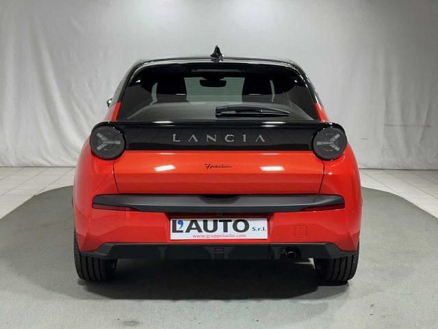 Nuova Lancia Ypsilon 2025 Arancione Utilitaria