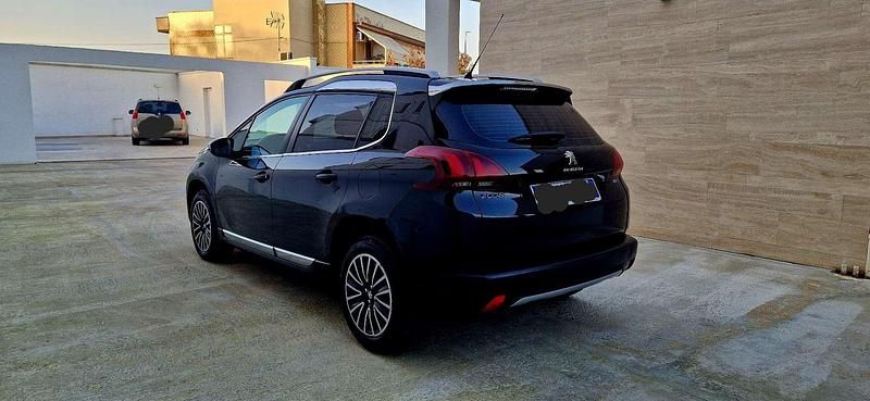 Usata Peugeot 2008 Allure 99 CV (72 kW) 2017 SUV