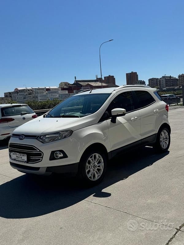 Usata Ford Ecosport Titanium 125 CV (91 kW) 2017 Bianco SUV