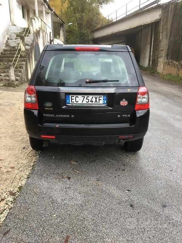 Usata Land Rover Freelander 2 190 CV (139 kW) 2010 Nero SUV