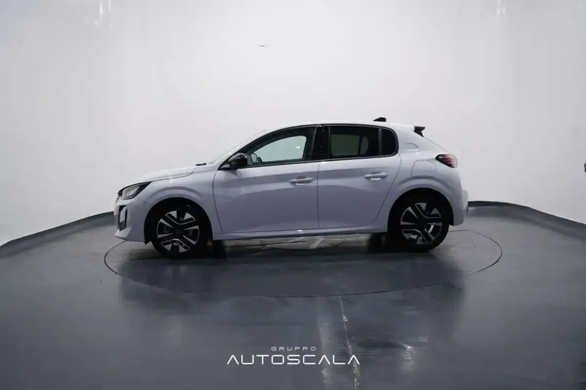 Nuova Peugeot 208 Allure 101 CV (74 kW) 2025 Bianco okenite Utilitaria