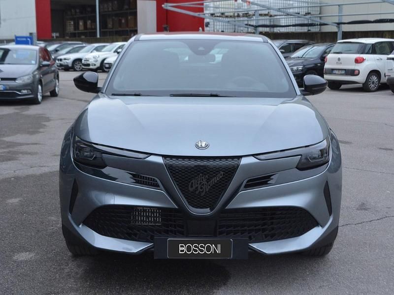 Usata Alfa Romeo Junior 145 CV (106 kW) 2025 Grigio SUV