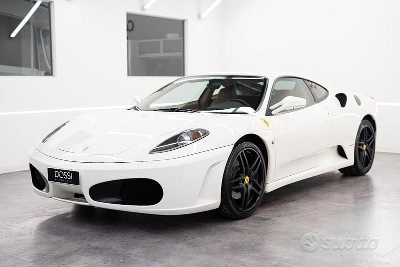 Usata Ferrari F430 490 CV (360 kW) 2006 Bianco Coupé