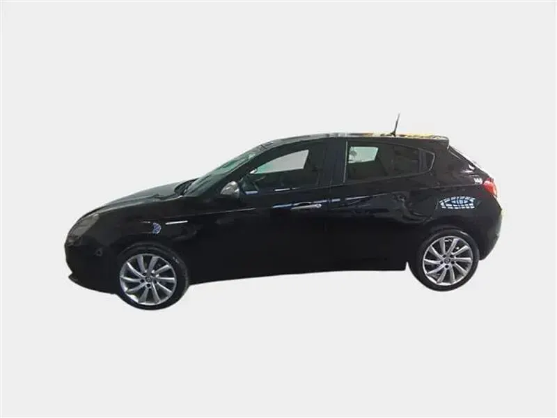 Usata Alfa Romeo Giulietta Super 120 CV (88 kW) 2018 Nero Utilitaria