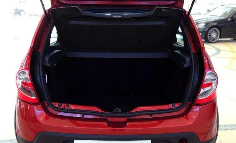 Usata Dacia Sandero Stepway 88 CV (64 kW) 2013 Rosso Berlina