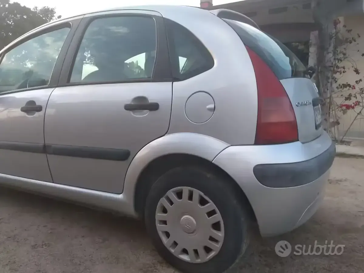 Usata Citroën C3 60 CV (44 kW) 2002 Grigio Utilitaria