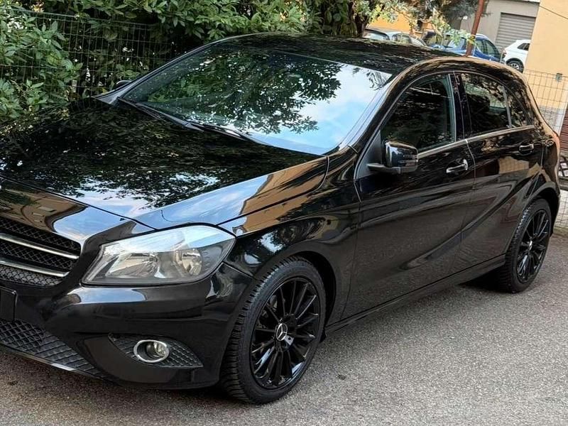 Begagnad Mercedes 180 109 HK (80 kW) 2013 Svart Sedan