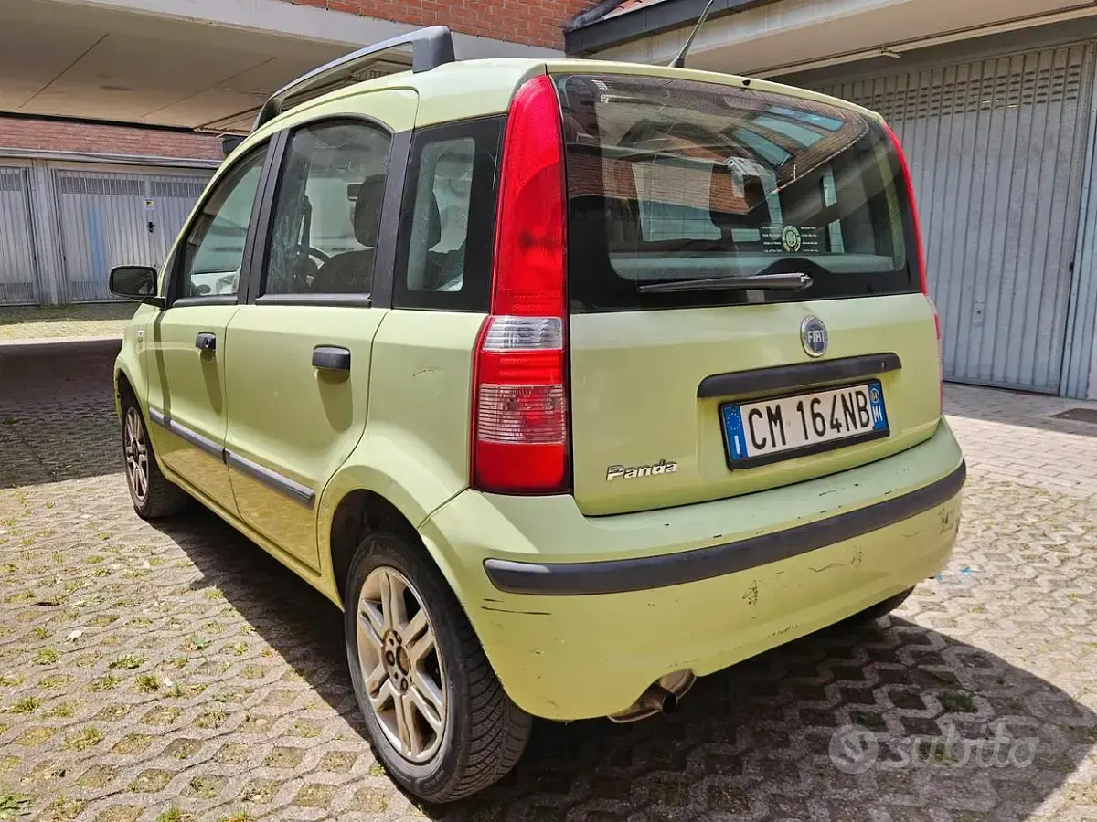 Usata Fiat Panda 60 CV (44 kW) 2004 Giallo Utilitaria