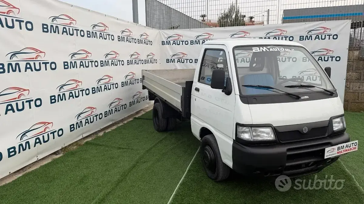 Usata Piaggio Porter 65 CV (47 kW) 2004 Bianco Berlina