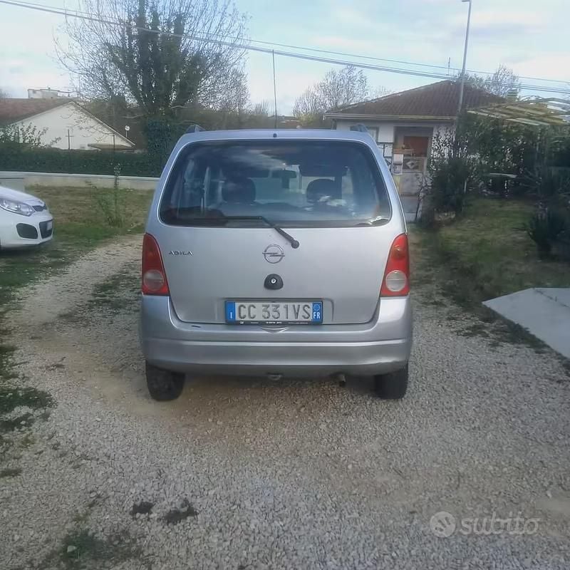 Occasion Opel Agila 58 ch (42 kW) 2002 Gris Monospace