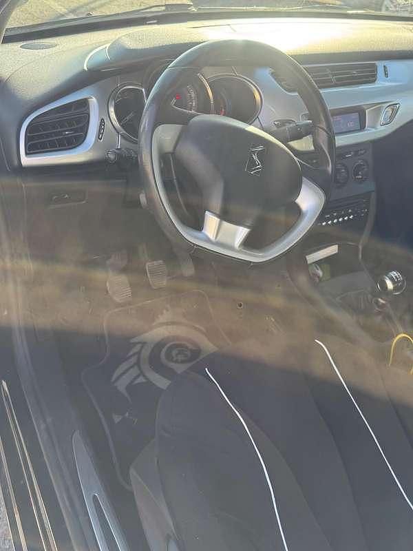 Usata Citroën DS3 Chic 95 CV (69 kW) 2010 Utilitaria