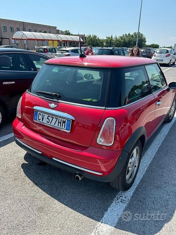 Usata Mini Cooper 2004 Rosso Utilitaria