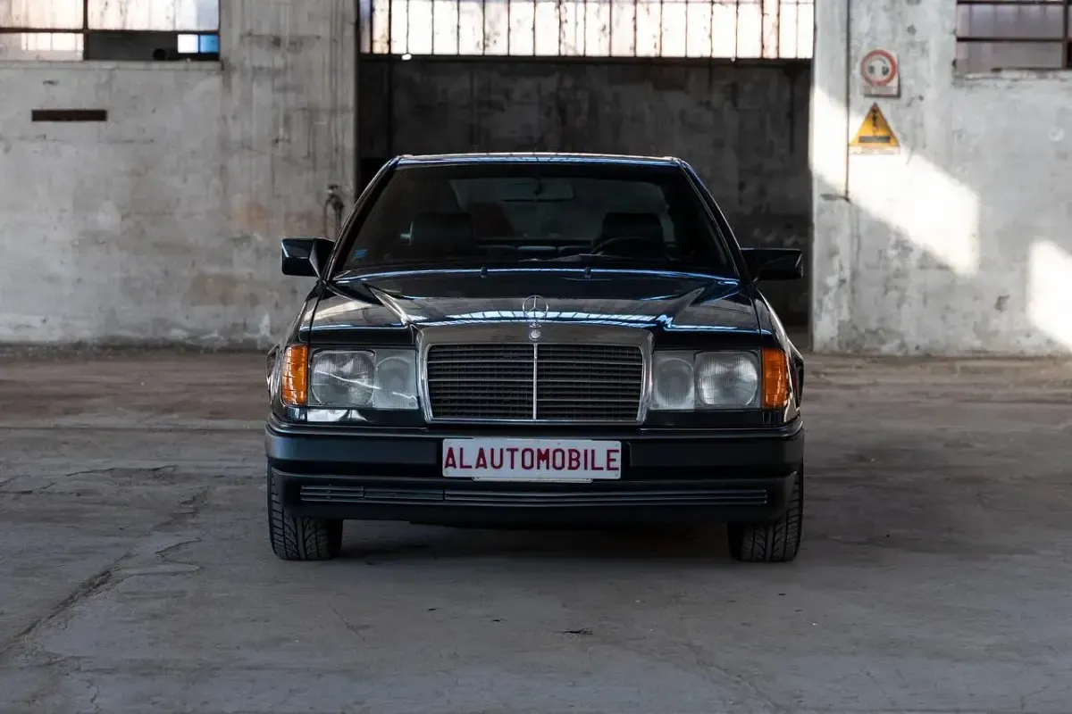 Usata Mercedes 300 179 CV (131 kW) 1991 Nero Coupé