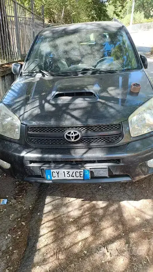 Usata Toyota RAV4 116 CV (85 kW) 2005 SUV