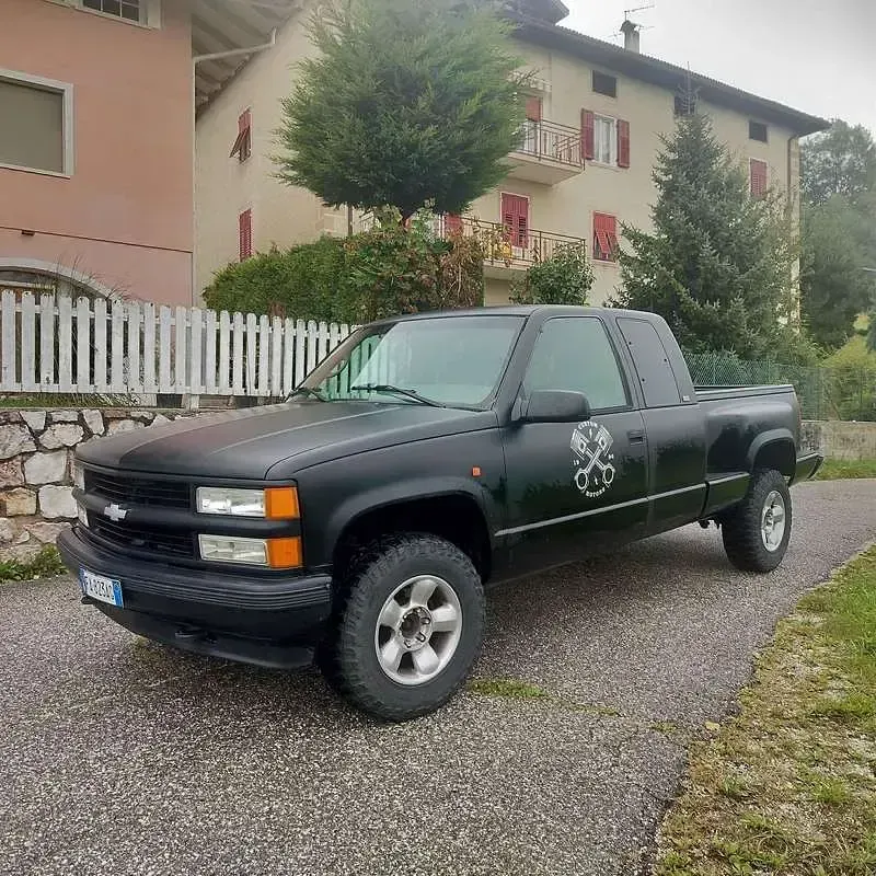 Usata Chevrolet Silverado Sport 230 CV (169 kW) 1996 Nero SUV