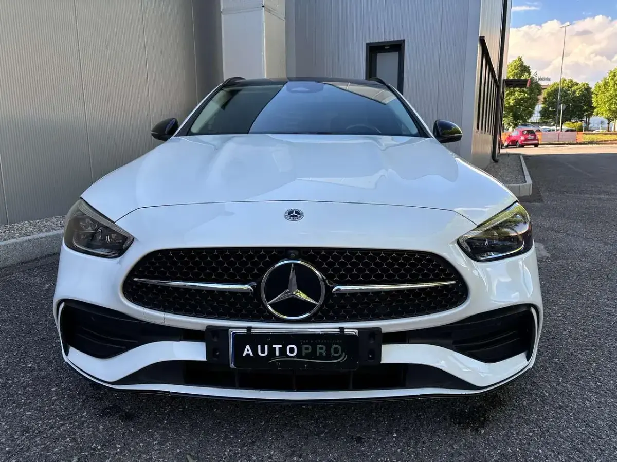 Second-hand Mercedes C220 Premium Plus 200 CP (147 kW) 2022 Alb Break