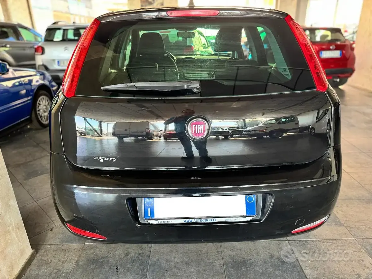 Usata Fiat Punto Street 69 CV (50 kW) 2017 Nero Utilitaria
