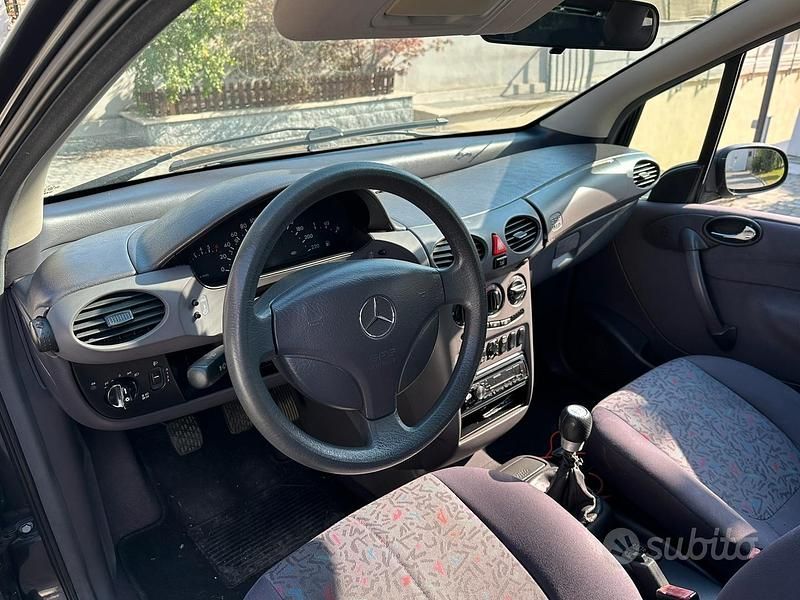 Usata Mercedes A140 82 CV (60 kW) 2000 Grigio Berlina