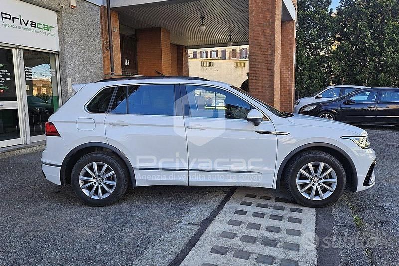 Gebraucht VW Tiguan R-line 150 PS (110 kW) 2023 Weiß SUV