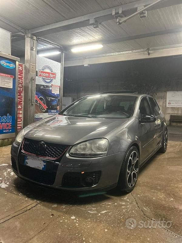 Usata VW Golf V 105 CV (77 kW) 2008 Berlina