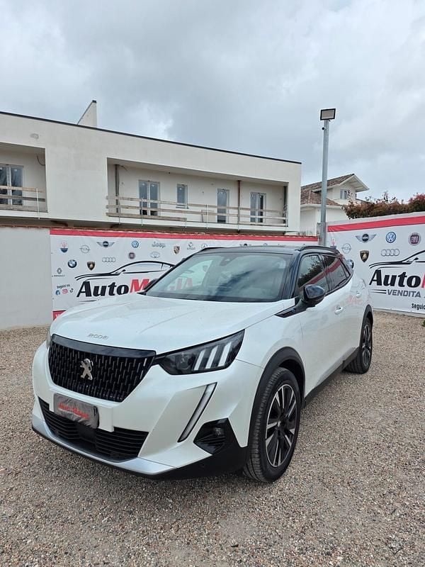 Usata Peugeot e-2008 GT-line 56 kW (77 CV) 2021 Bianco SUV