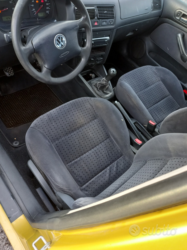 Usato 2003 VW Golf IV 1.4 Benzin 75 CV (850 €)