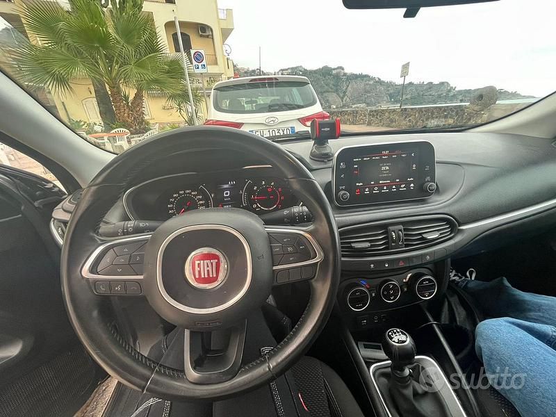 Usata Fiat Tipo 84 CV (61 kW) 2018 Grigio Berlina