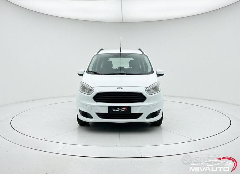 Usata Ford Tourneo Courier Titanium 75 CV (55 kW) 2015 Bianco Monovolume
